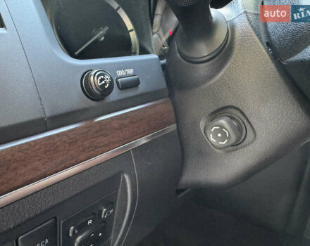 Белый Тойота Ленд Крузер, объемом двигателя 4.61 л и пробегом 122 тыс. км за 54000 $, фото 35 на Automoto.ua