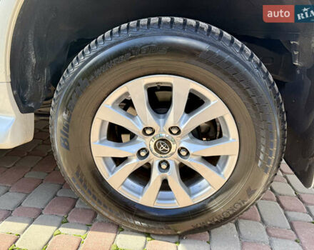 Белый Тойота Ленд Крузер, объемом двигателя 4.46 л и пробегом 195 тыс. км за 44999 $, фото 36 на Automoto.ua