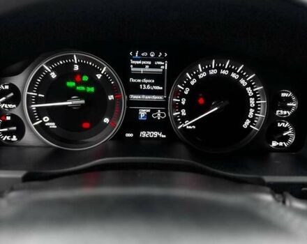 Белый Тойота Ленд Крузер, объемом двигателя 4.46 л и пробегом 192 тыс. км за 54555 $, фото 12 на Automoto.ua