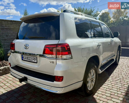 Белый Тойота Ленд Крузер, объемом двигателя 4.46 л и пробегом 195 тыс. км за 44999 $, фото 5 на Automoto.ua