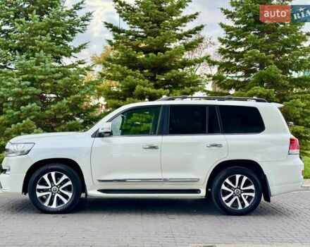 Білий Тойота Ленд Крузер, об'ємом двигуна 4.46 л та пробігом 190 тис. км за 48000 $, фото 8 на Automoto.ua