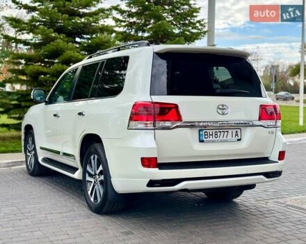 Білий Тойота Ленд Крузер, об'ємом двигуна 4.46 л та пробігом 190 тис. км за 48000 $, фото 11 на Automoto.ua