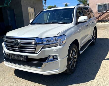 Білий Тойота Ленд Крузер, об'ємом двигуна 4.6 л та пробігом 0 тис. км за 60000 $, фото 1 на Automoto.ua