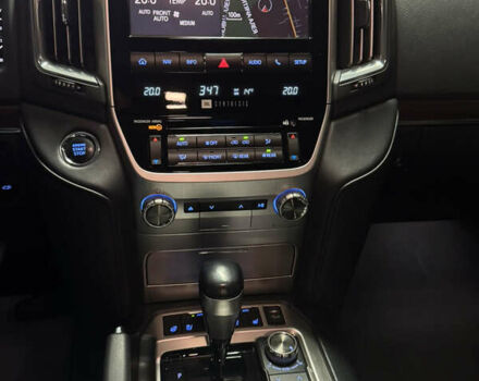 Білий Тойота Ленд Крузер, об'ємом двигуна 4.61 л та пробігом 112 тис. км за 53500 $, фото 10 на Automoto.ua