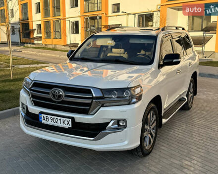 Білий Тойота Ленд Крузер, об'ємом двигуна 4.61 л та пробігом 239 тис. км за 48500 $, фото 1 на Automoto.ua