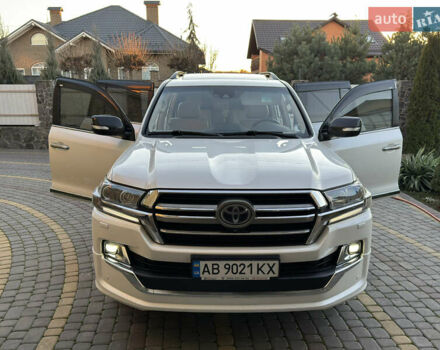 Білий Тойота Ленд Крузер, об'ємом двигуна 4.61 л та пробігом 239 тис. км за 47000 $, фото 19 на Automoto.ua