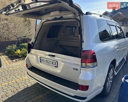 Білий Тойота Ленд Крузер, об'ємом двигуна 4.61 л та пробігом 239 тис. км за 48500 $, фото 26 на Automoto.ua