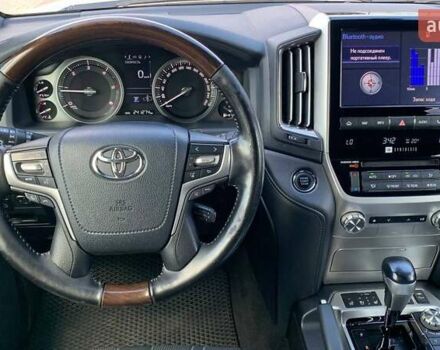 Білий Тойота Ленд Крузер, об'ємом двигуна 4.46 л та пробігом 241 тис. км за 47900 $, фото 8 на Automoto.ua