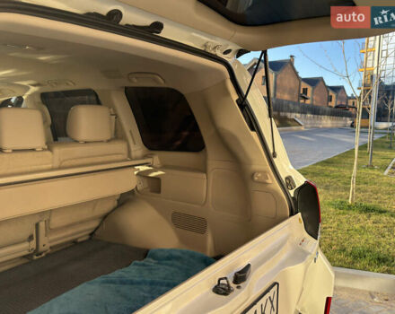 Білий Тойота Ленд Крузер, об'ємом двигуна 4.61 л та пробігом 239 тис. км за 48500 $, фото 17 на Automoto.ua