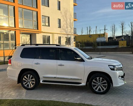Білий Тойота Ленд Крузер, об'ємом двигуна 4.61 л та пробігом 239 тис. км за 48500 $, фото 14 на Automoto.ua