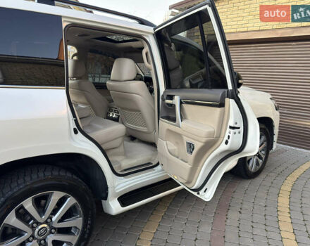 Білий Тойота Ленд Крузер, об'ємом двигуна 4.61 л та пробігом 239 тис. км за 47000 $, фото 7 на Automoto.ua