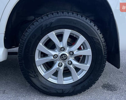 Белый Тойота Ленд Крузер, объемом двигателя 4.46 л и пробегом 125 тыс. км за 58000 $, фото 36 на Automoto.ua