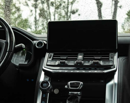 Белый Тойота Ленд Крузер, объемом двигателя 3.45 л и пробегом 60 тыс. км за 78000 $, фото 16 на Automoto.ua