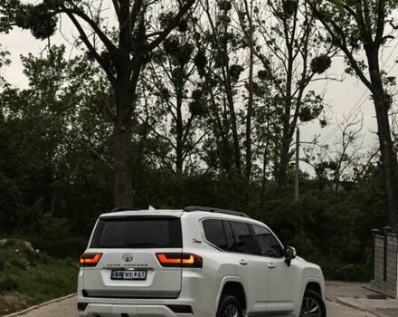 Белый Тойота Ленд Крузер, объемом двигателя 3.45 л и пробегом 60 тыс. км за 78000 $, фото 9 на Automoto.ua