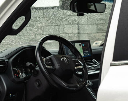 Белый Тойота Ленд Крузер, объемом двигателя 3.45 л и пробегом 60 тыс. км за 78000 $, фото 13 на Automoto.ua