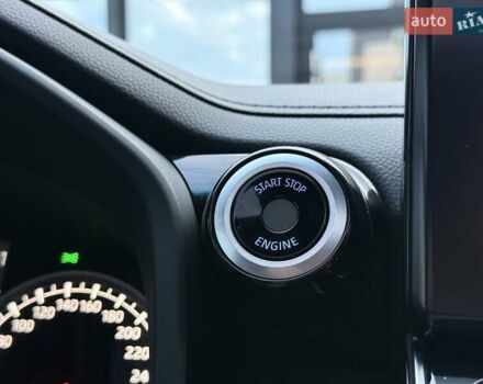 Білий Тойота Ленд Крузер, об'ємом двигуна 3.3 л та пробігом 70 тис. км за 69000 $, фото 45 на Automoto.ua