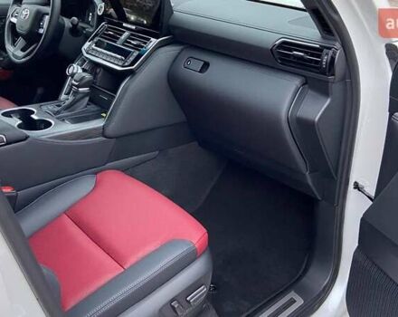 Білий Тойота Ленд Крузер, об'ємом двигуна 3.3 л та пробігом 1 тис. км за 99800 $, фото 5 на Automoto.ua