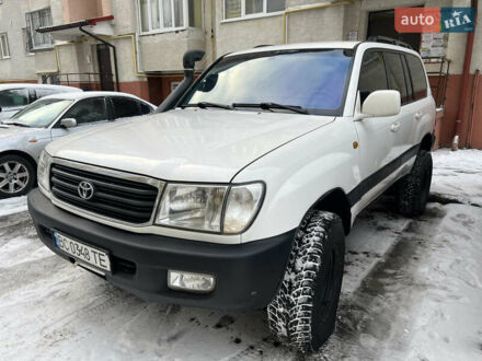 Білий Тойота Ленд Крузер, об'ємом двигуна 4 л та пробігом 520 тис. км за 12500 $, фото 1 на Automoto.ua