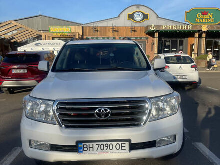 Белый Тойота Ленд Крузер, объемом двигателя 4.7 л и пробегом 237 тыс. км за 24500 $, фото 1 на Automoto.ua