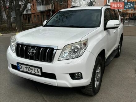 Белый Тойота Ленд Крузер, объемом двигателя 2.69 л и пробегом 128 тыс. км за 22000 $, фото 1 на Automoto.ua
