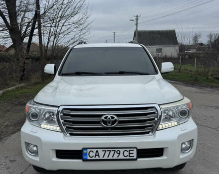 Белый Тойота Ленд Крузер, объемом двигателя 4.5 л и пробегом 230 тыс. км за 29500 $, фото 1 на Automoto.ua