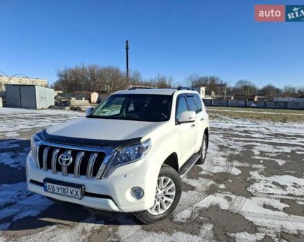 Белый Тойота Ленд Крузер, объемом двигателя 3 л и пробегом 280 тыс. км за 30000 $, фото 1 на Automoto.ua