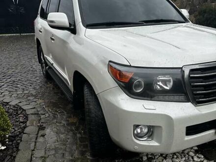 Белый Тойота Ленд Крузер, объемом двигателя 0 л и пробегом 280 тыс. км за 32500 $, фото 1 на Automoto.ua
