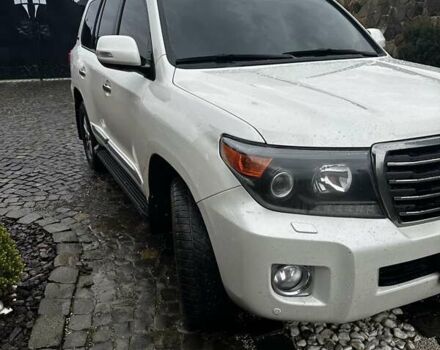 Білий Тойота Ленд Крузер, об'ємом двигуна 0 л та пробігом 280 тис. км за 32500 $, фото 1 на Automoto.ua