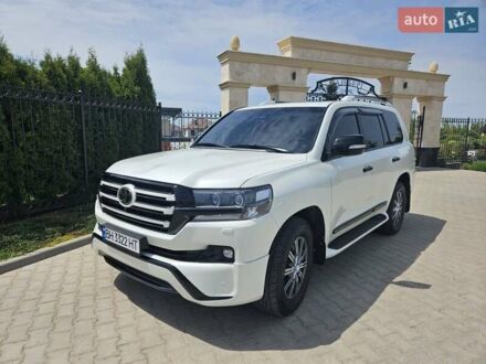 Белый Тойота Ленд Крузер, объемом двигателя 4.5 л и пробегом 245 тыс. км за 52800 $, фото 1 на Automoto.ua