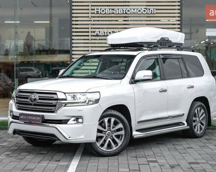 Белый Тойота Ленд Крузер, объемом двигателя 4.61 л и пробегом 51 тыс. км за 52098 $, фото 1 на Automoto.ua