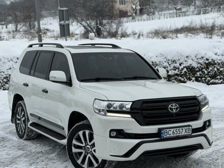 Белый Тойота Ленд Крузер, объемом двигателя 4.61 л и пробегом 146 тыс. км за 46900 $, фото 1 на Automoto.ua