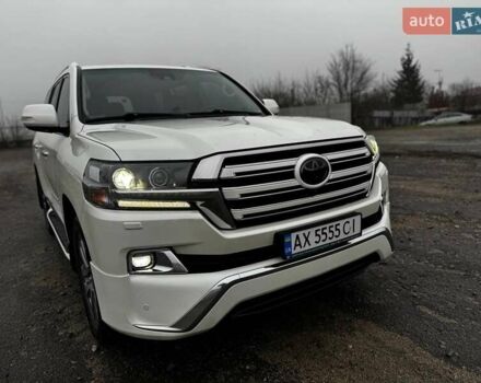 Белый Тойота Ленд Крузер, объемом двигателя 4.46 л и пробегом 192 тыс. км за 54555 $, фото 1 на Automoto.ua