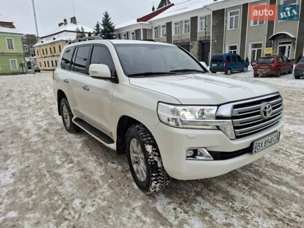 Белый Тойота Ленд Крузер, объемом двигателя 4.46 л и пробегом 385 тыс. км за 42500 $, фото 1 на Automoto.ua