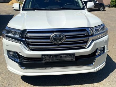 Білий Тойота Ленд Крузер, об'ємом двигуна 4.6 л та пробігом 0 тис. км за 60000 $, фото 1 на Automoto.ua