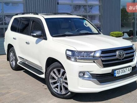 Тойота Ленд Крузер 2019 в Виннице на Automoto.ua Белый Тойота Ленд Крузер, объемом двигателя 4.61 л и пробегом 238 тыс. км за 52000 $, фото 1 на Automoto.ua