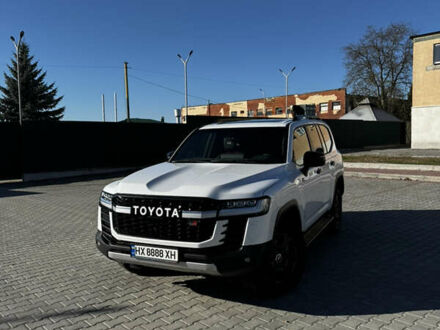 Тойота Ленд Крузер 2022 в Хмельницком на Automoto.ua Белый Тойота Ленд Крузер, объемом двигателя 0 л и пробегом 41 тыс. км за 79999 $, фото 1 на Automoto.ua