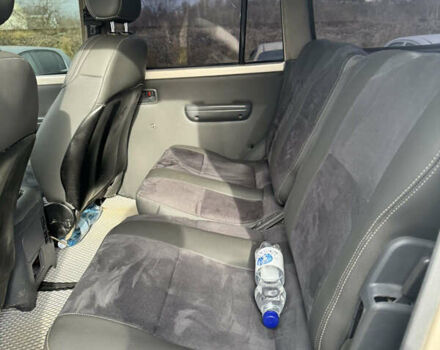 Бежевый Тойота Ленд Крузер, объемом двигателя 4.16 л и пробегом 300 тыс. км за 18900 $, фото 9 на Automoto.ua