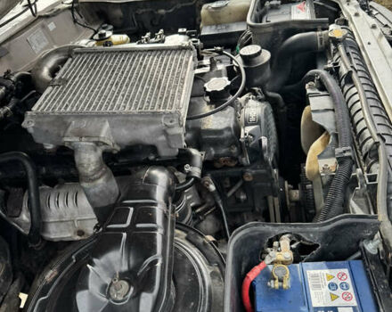 Бежевый Тойота Ленд Крузер, объемом двигателя 4.16 л и пробегом 300 тыс. км за 18900 $, фото 8 на Automoto.ua