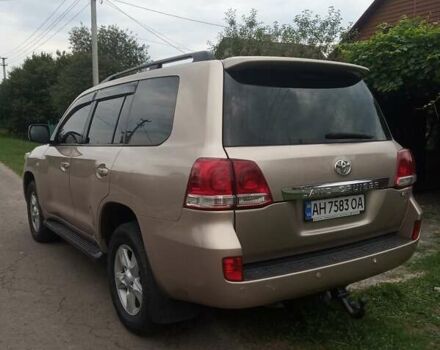 Бежевый Тойота Ленд Крузер, объемом двигателя 4.5 л и пробегом 156 тыс. км за 29000 $, фото 4 на Automoto.ua