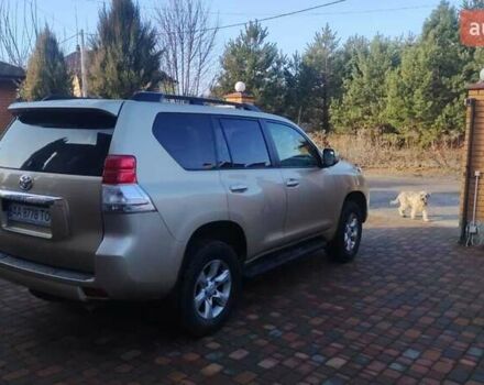 Бежевый Тойота Ленд Крузер, объемом двигателя 2.69 л и пробегом 264 тыс. км за 23000 $, фото 5 на Automoto.ua