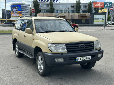 Тойота Ленд Крузер 2002 в Киеве на Automoto.ua Бежевый Тойота Ленд Крузер, объемом двигателя 4.66 л и пробегом 490 тыс. км за 8700 $, фото 1 на Automoto.ua