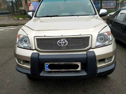 Бежевый Тойота Ленд Крузер, объемом двигателя 4 л и пробегом 330 тыс. км за 12500 $, фото 1 на Automoto.ua