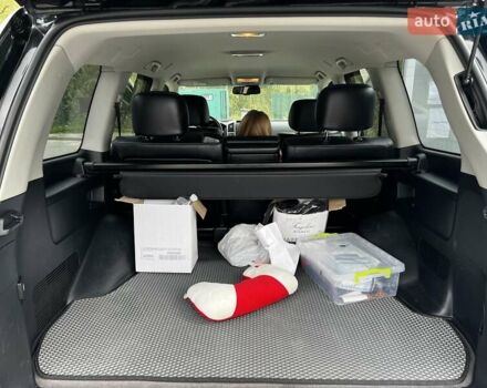 Чорний Тойота Ленд Крузер, об'ємом двигуна 4.5 л та пробігом 302 тис. км за 32000 $, фото 16 на Automoto.ua