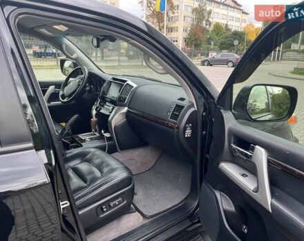 Чорний Тойота Ленд Крузер, об'ємом двигуна 4.5 л та пробігом 302 тис. км за 32000 $, фото 10 на Automoto.ua
