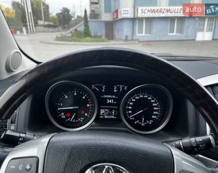 Чорний Тойота Ленд Крузер, об'ємом двигуна 4.5 л та пробігом 302 тис. км за 32000 $, фото 13 на Automoto.ua