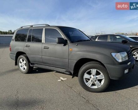 Черный Тойота Ленд Крузер, объемом двигателя 4.7 л и пробегом 470 тыс. км за 14500 $, фото 2 на Automoto.ua