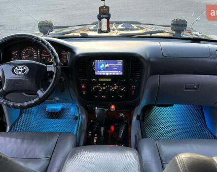 Черный Тойота Ленд Крузер, объемом двигателя 4.7 л и пробегом 430 тыс. км за 25000 $, фото 10 на Automoto.ua