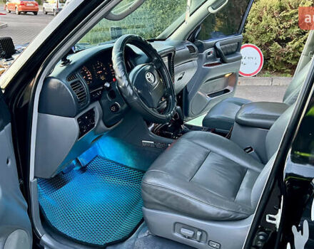 Черный Тойота Ленд Крузер, объемом двигателя 4.7 л и пробегом 430 тыс. км за 25000 $, фото 6 на Automoto.ua