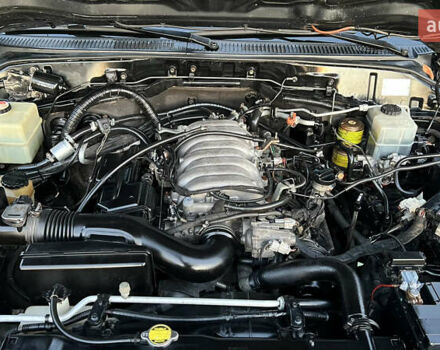 Черный Тойота Ленд Крузер, объемом двигателя 4.7 л и пробегом 430 тыс. км за 25000 $, фото 13 на Automoto.ua