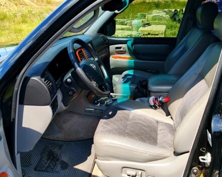 Черный Тойота Ленд Крузер, объемом двигателя 4.7 л и пробегом 493 тыс. км за 14000 $, фото 8 на Automoto.ua